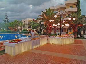 - Zephiros Beach Hotel