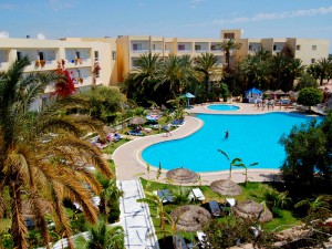 Azur Plaza