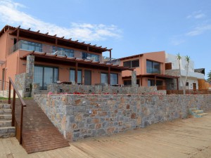 - High Beach Deluxe Building