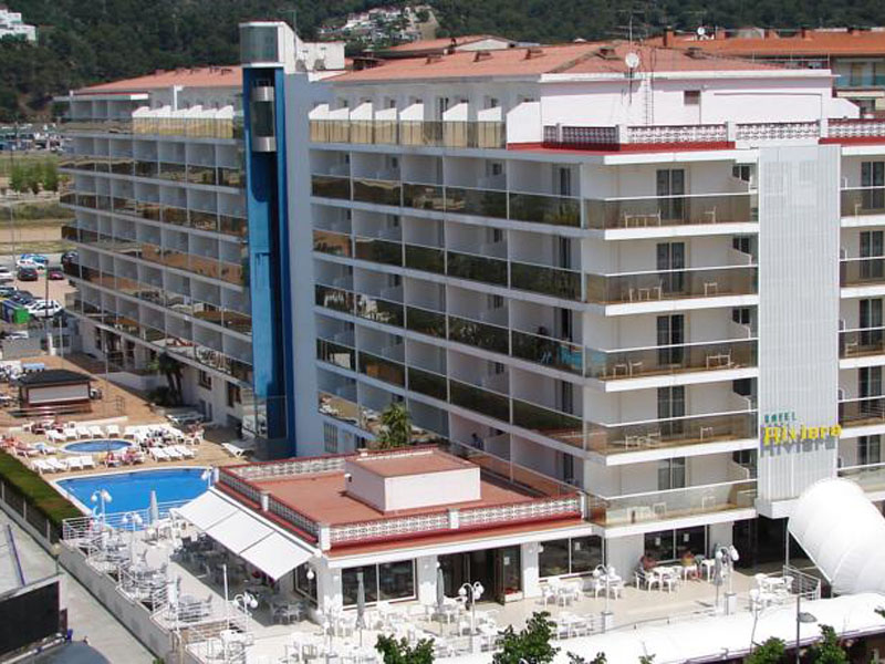 - Riviera Hotel