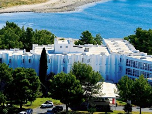 Jakov Hotel